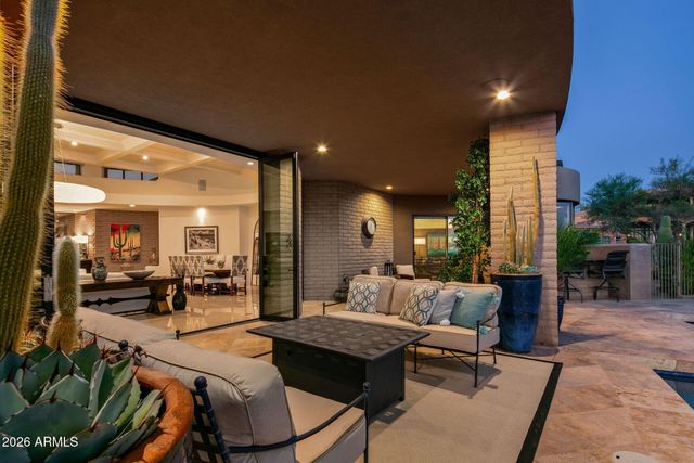 9719 E MADERA Drive, Scottsdale, AZ 85262