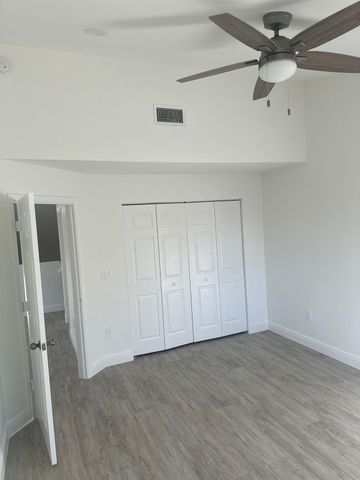 2121 NW 99 WAY, Sunrise, FL 33322