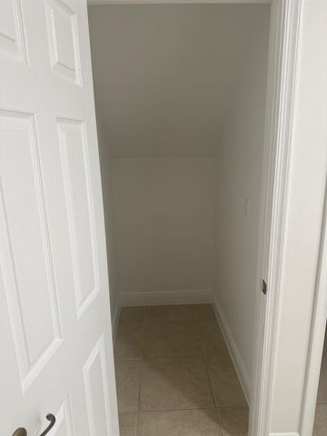 2121 NW 99 WAY, Sunrise, FL 33322