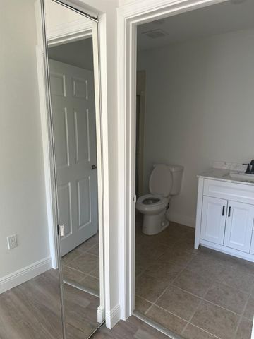 2121 NW 99 WAY, Sunrise, FL 33322