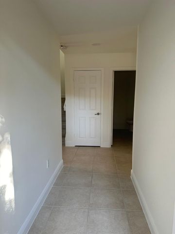 2121 NW 99 WAY, Sunrise, FL 33322