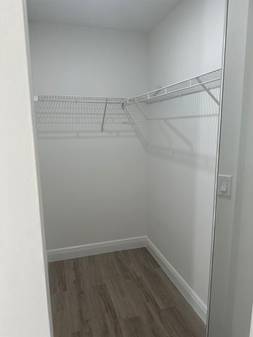 2121 NW 99 WAY, Sunrise, FL 33322