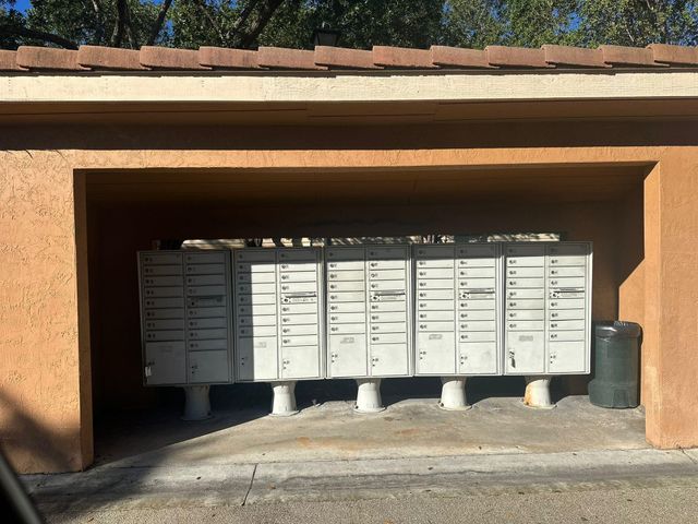 2121 NW 99 WAY, Sunrise, FL 33322