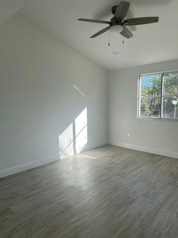 2121 NW 99 WAY, Sunrise, FL 33322