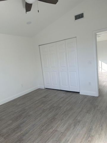 2121 NW 99 WAY, Sunrise, FL 33322