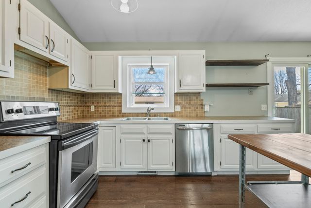 534 Shefford, Wichita, KS 67212