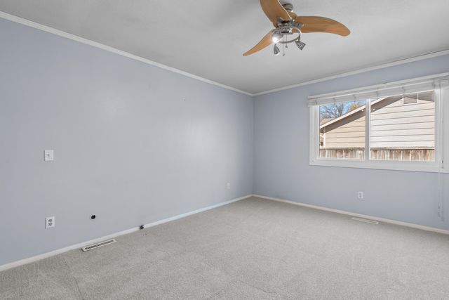 534 Shefford, Wichita, KS 67212