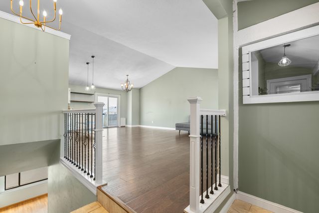 534 Shefford, Wichita, KS 67212