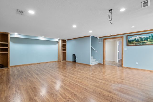 534 Shefford, Wichita, KS 67212