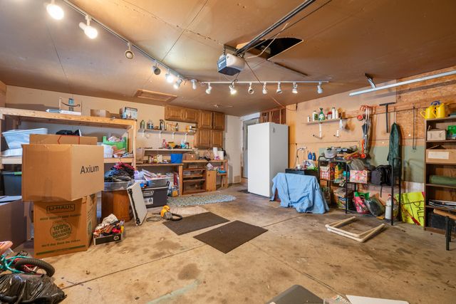 534 Shefford, Wichita, KS 67212