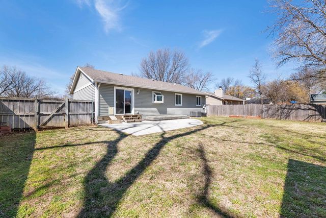 534 Shefford, Wichita, KS 67212