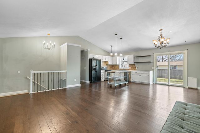 534 Shefford, Wichita, KS 67212