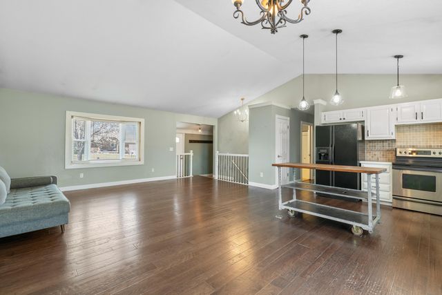 534 Shefford, Wichita, KS 67212