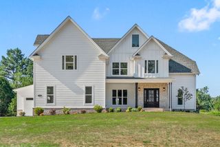 1620 Parchman Rd, Clarksville, TN 37040