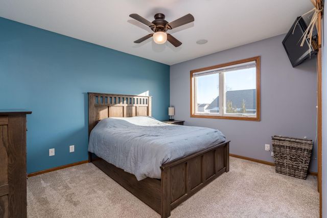 228 Grovebrook Circle, Mankato, MN 56001