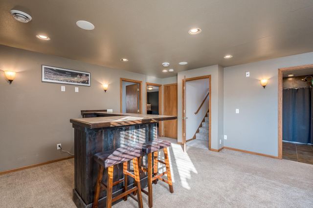 228 Grovebrook Circle, Mankato, MN 56001