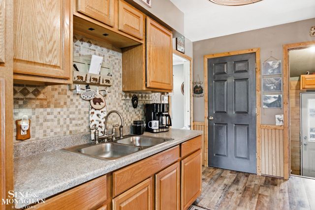 3925 W Water Street, Port Huron Twp, MI 48060