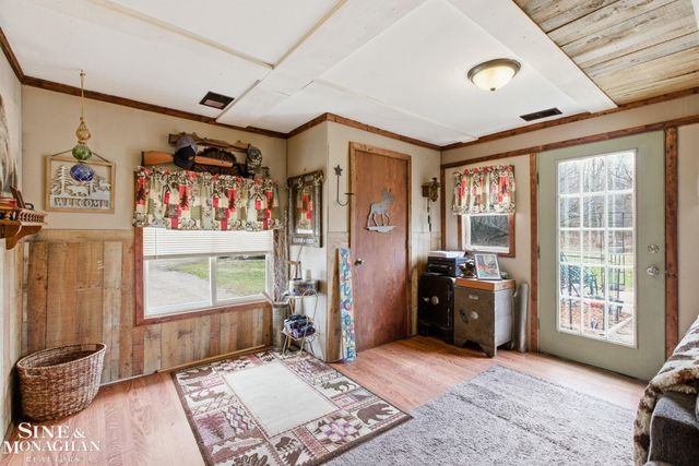 3925 W Water Street, Port Huron Twp, MI 48060