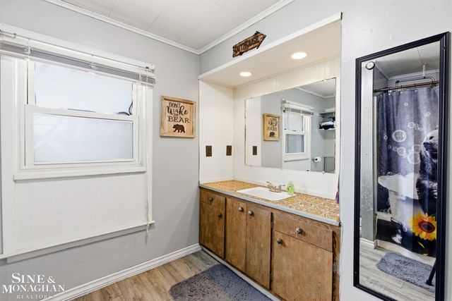 3925 W Water Street, Port Huron Twp, MI 48060