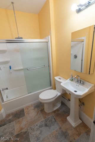 1362 W 59th Street, Cleveland, OH 44102