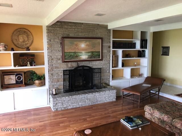 97098 PIRATES POINT Road, Yulee, FL 32097