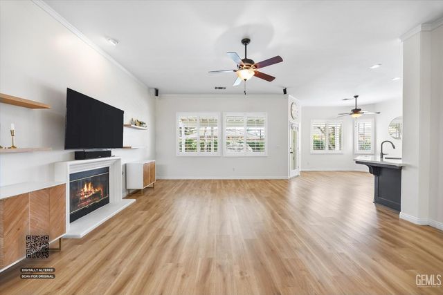 10717 Rising Sun Drive, Bakersfield, CA 93312