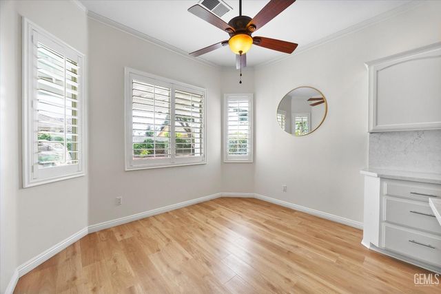 10717 Rising Sun Drive, Bakersfield, CA 93312