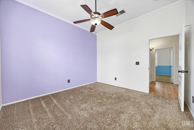 10717 Rising Sun Drive, Bakersfield, CA 93312