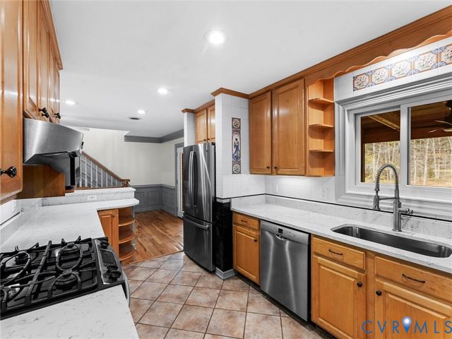 425 Starview Ln, Gum Spring, VA 23065