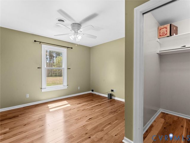 425 Starview Ln, Gum Spring, VA 23065