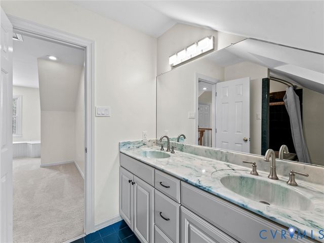 425 Starview Ln, Gum Spring, VA 23065