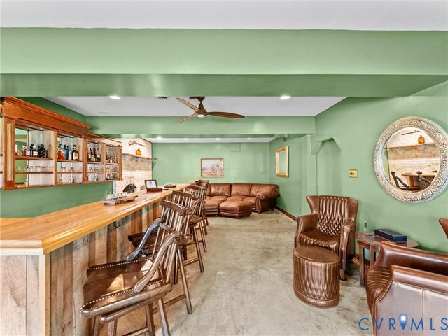 425 Starview Ln, Gum Spring, VA 23065