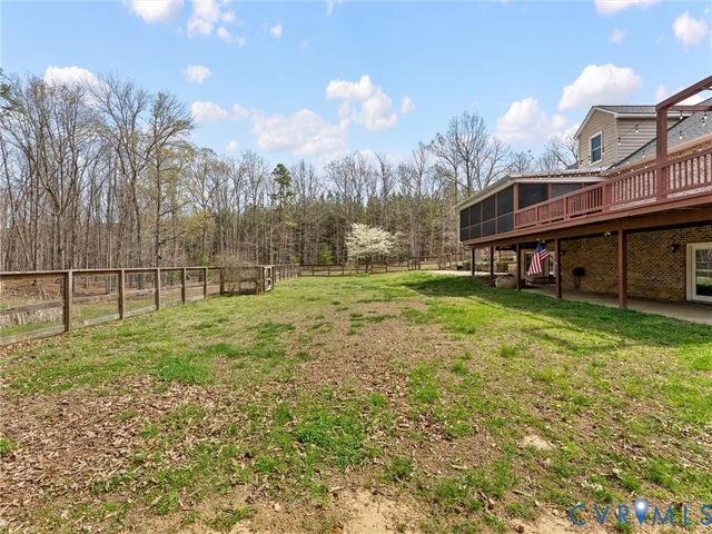 425 Starview Ln, Gum Spring, VA 23065