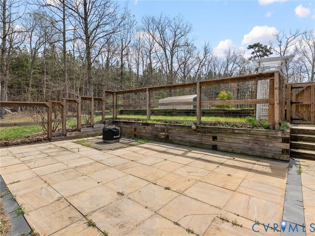 425 Starview Ln, Gum Spring, VA 23065