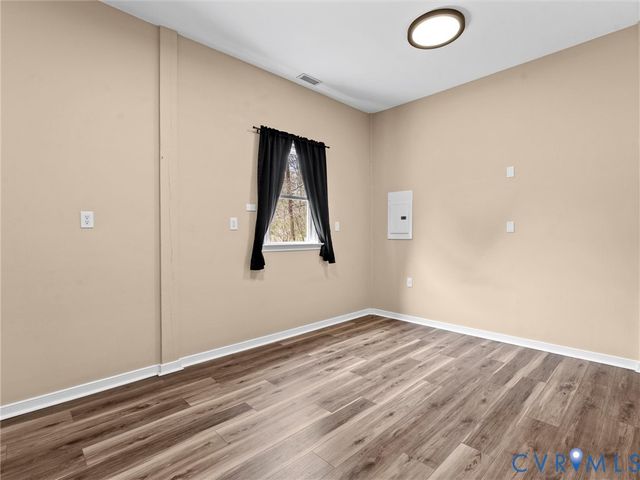 425 Starview Ln, Gum Spring, VA 23065