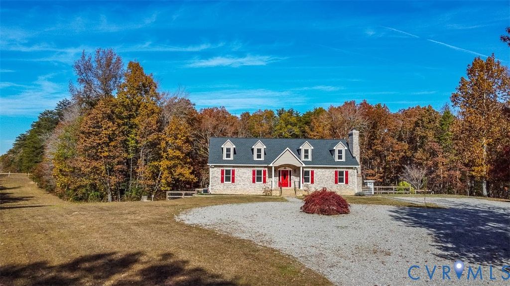 425 Starview Ln, Gum Spring, VA 23065