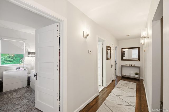 863 Lake Road, Huntington, NY 11743