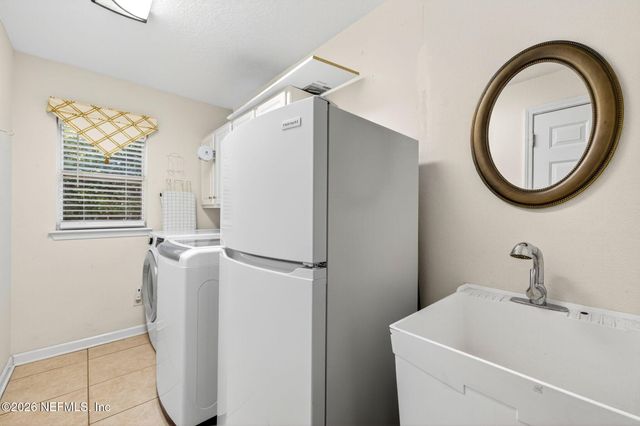 8523 HAMPTON LANDING Drive, Jacksonville, FL 32256