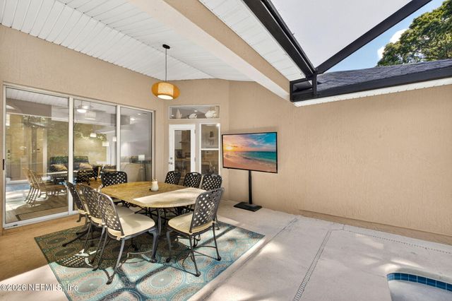 8523 HAMPTON LANDING Drive, Jacksonville, FL 32256