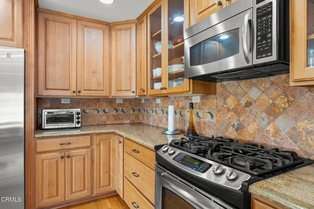 142 Poinsettia Gardens Drive 142, Ventura, CA 93004