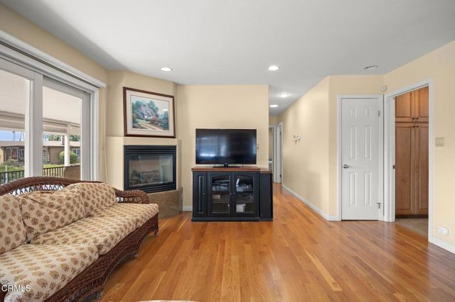 142 Poinsettia Gardens Drive 142, Ventura, CA 93004