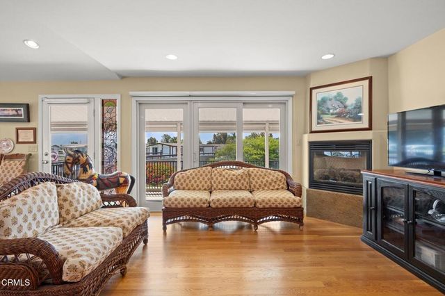 142 Poinsettia Gardens Drive 142, Ventura, CA 93004