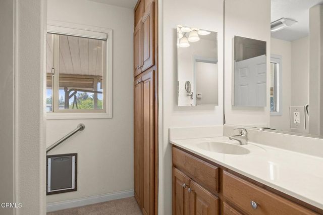 142 Poinsettia Gardens Drive 142, Ventura, CA 93004