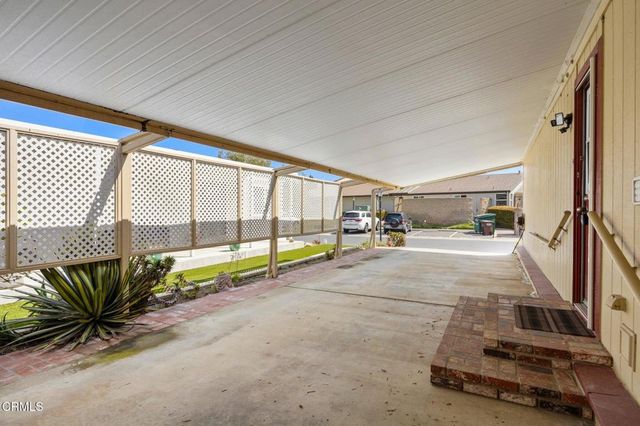 142 Poinsettia Gardens Drive 142, Ventura, CA 93004