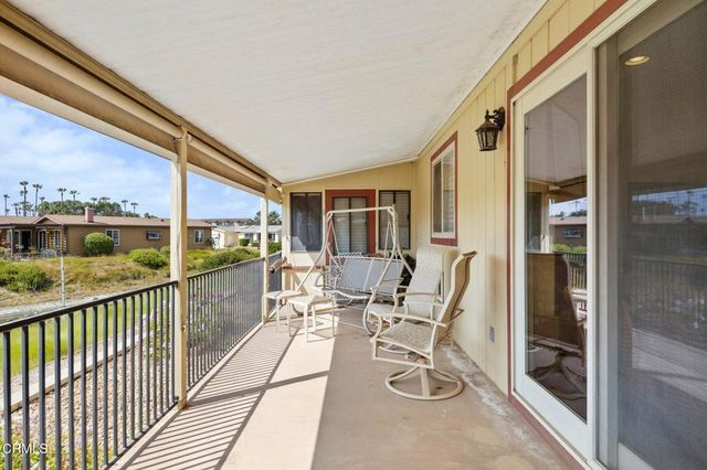 142 Poinsettia Gardens Drive 142, Ventura, CA 93004