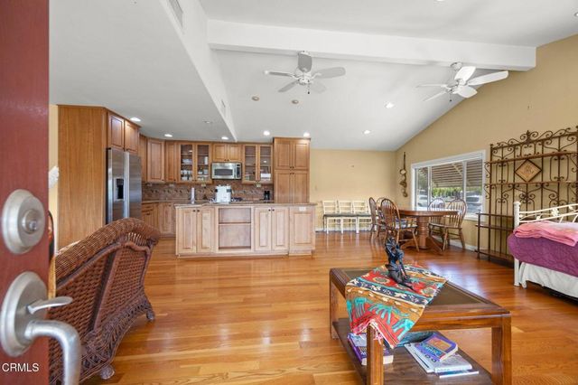 142 Poinsettia Gardens Drive 142, Ventura, CA 93004