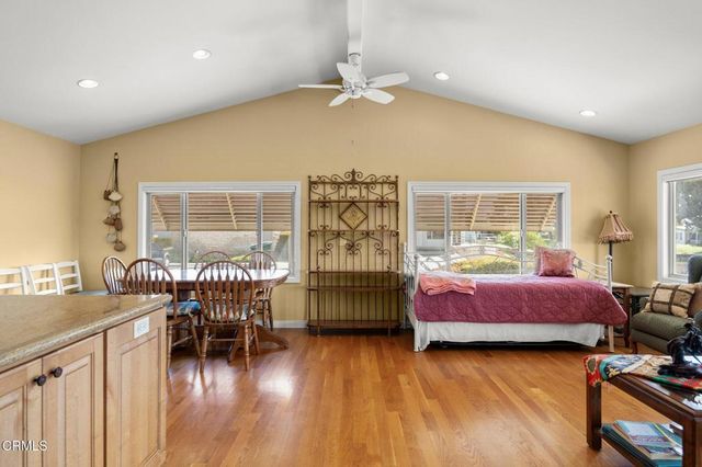 142 Poinsettia Gardens Drive 142, Ventura, CA 93004