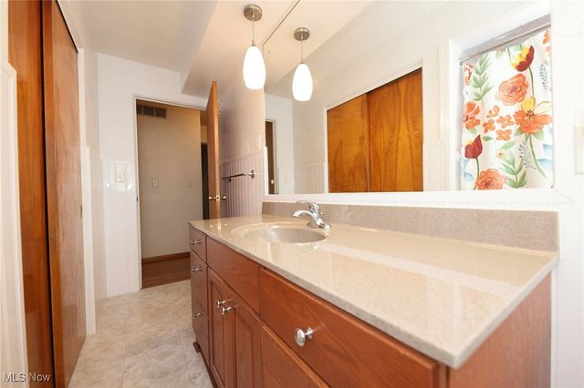 3620 Pennsylvania Ave, Weirton, WV 26062