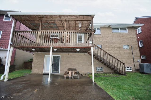 3620 Pennsylvania Ave, Weirton, WV 26062