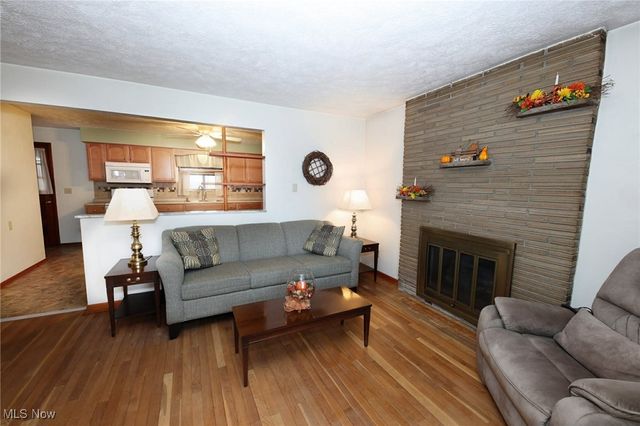 3620 Pennsylvania Ave, Weirton, WV 26062